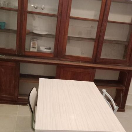 L'Ombrelle Bed & Breakfast การ์กาซอน ภายนอก รูปภาพ