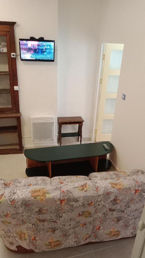 L'Ombrelle Bed & Breakfast การ์กาซอน ภายนอก รูปภาพ